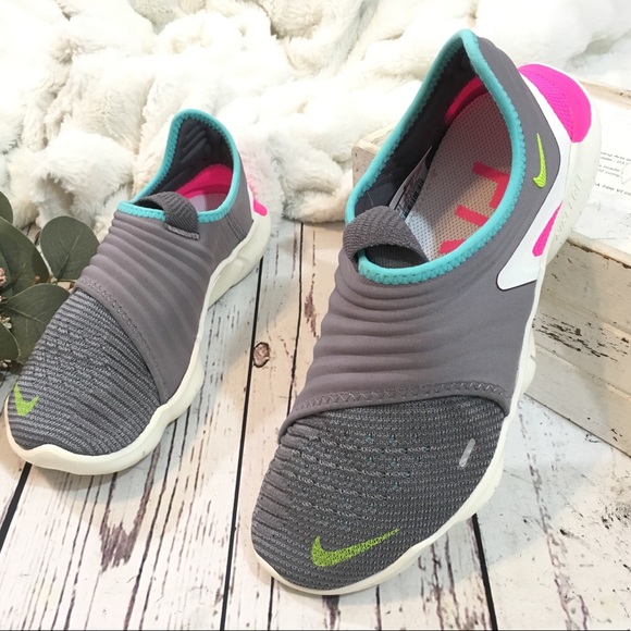 Nike Shoes - Nike free flyknit running 3.0 running shoes nwob